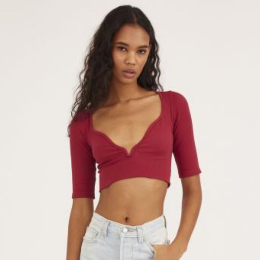 OUT FROM UNDER• Veronica v neck crop top